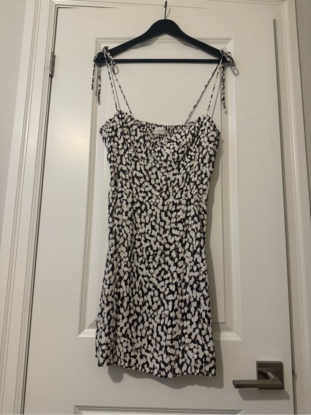 Wilfred Black and White Tie-Shoulder Mini Dress